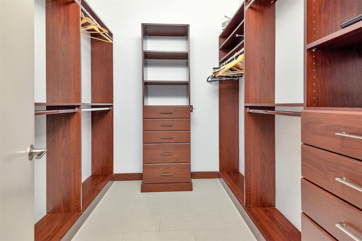 CORAL RIDGE COUNTRY CLUB - Residential Lease