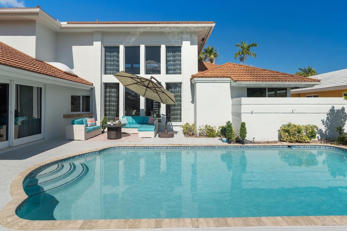 CORAL RIDGE COUNTRY CLUB - Residential Lease