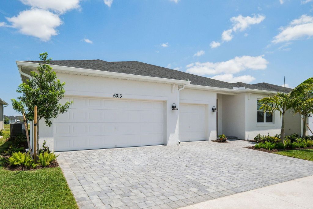 Photo of 6313 Cloverdale Avenue, Port Saint Lucie, FL 34987 (MLS # R11057299)