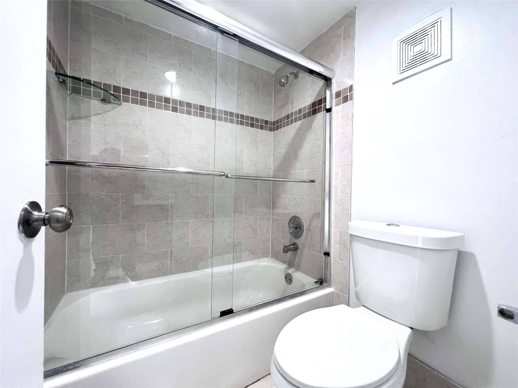 Country Club Towers - Residential Lease