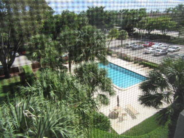 Country Club Tower - Residential Lease