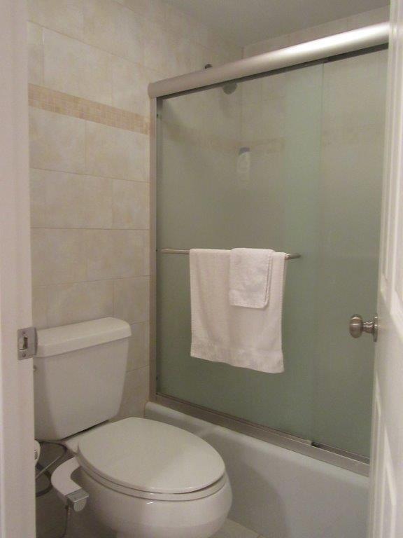 Country Club Tower - Residential Lease