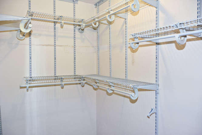 PALM BEACH LEISUREVILLE REPLAT - Residential Lease