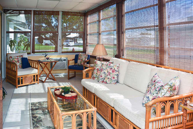 PALM BEACH LEISUREVILLE REPLAT - Residential Lease