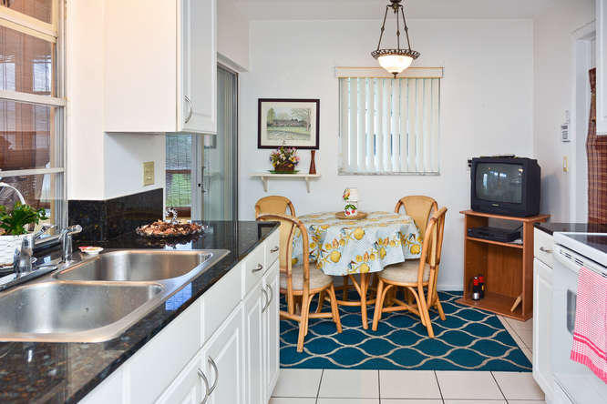 PALM BEACH LEISUREVILLE REPLAT - Residential Lease