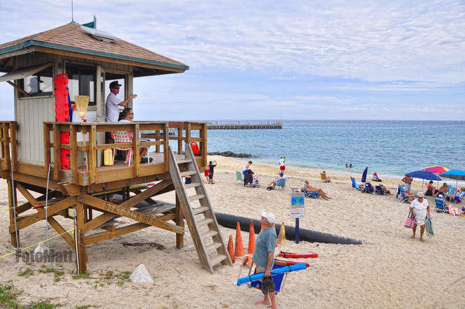 PALM BEACH LEISUREVILLE REPLAT - Residential Lease