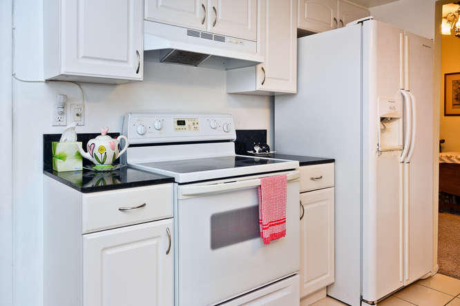 PALM BEACH LEISUREVILLE REPLAT - Residential Lease