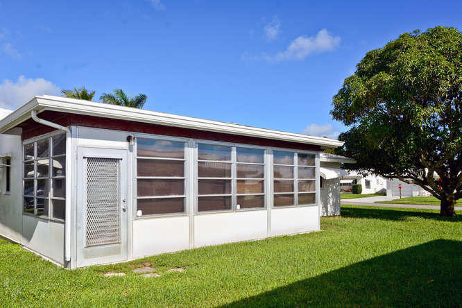 PALM BEACH LEISUREVILLE REPLAT - Residential Lease