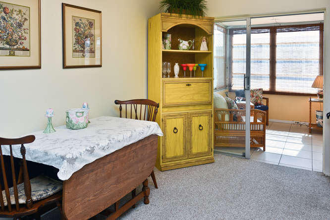 PALM BEACH LEISUREVILLE REPLAT - Residential Lease