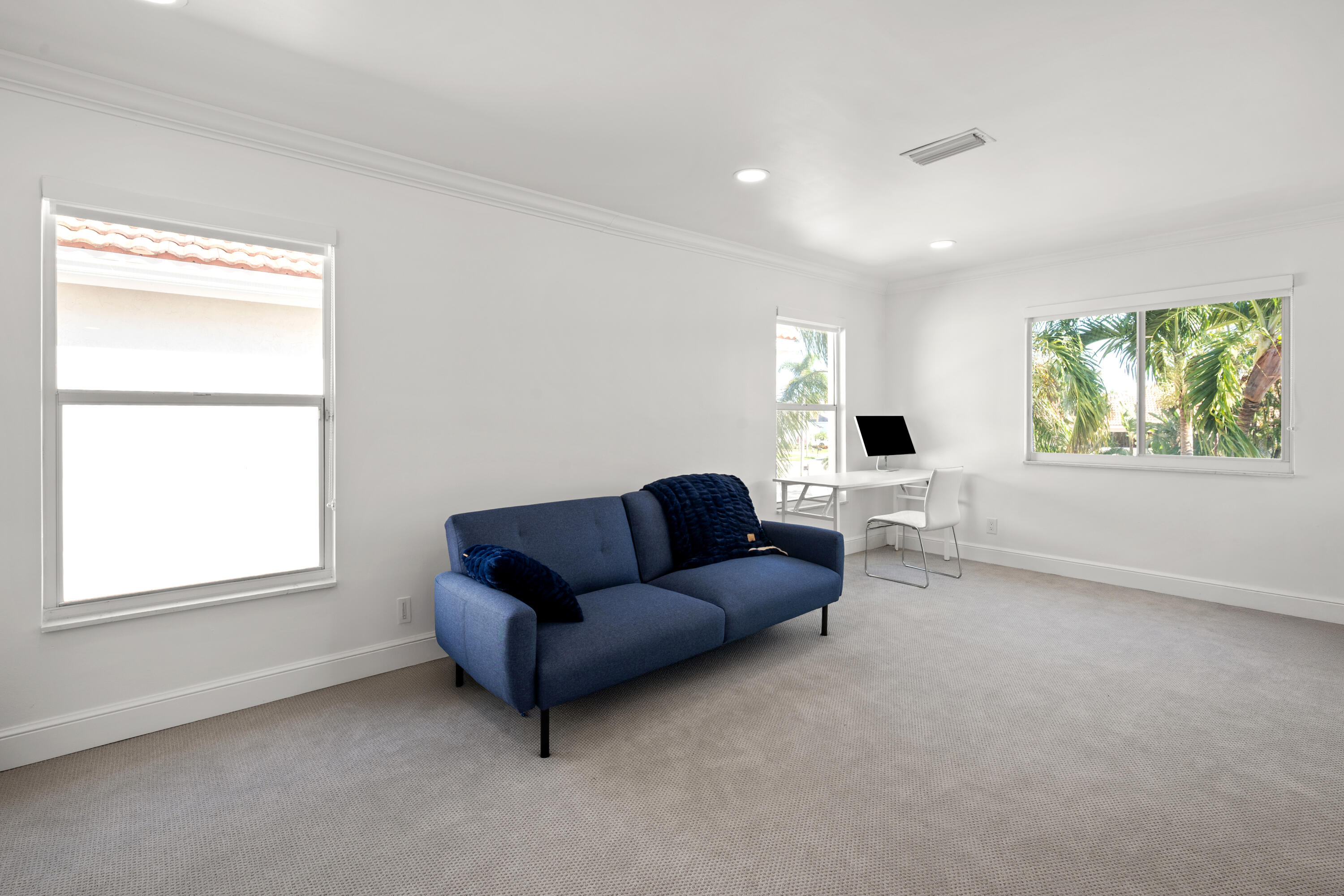 REGENTS SQUARE OF WOODFIELD CC - Residential