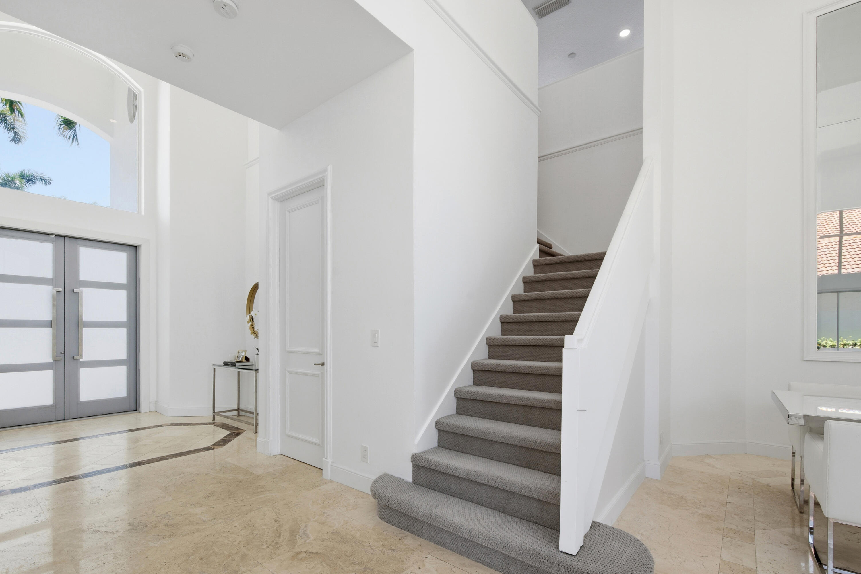 REGENTS SQUARE OF WOODFIELD CC - Residential