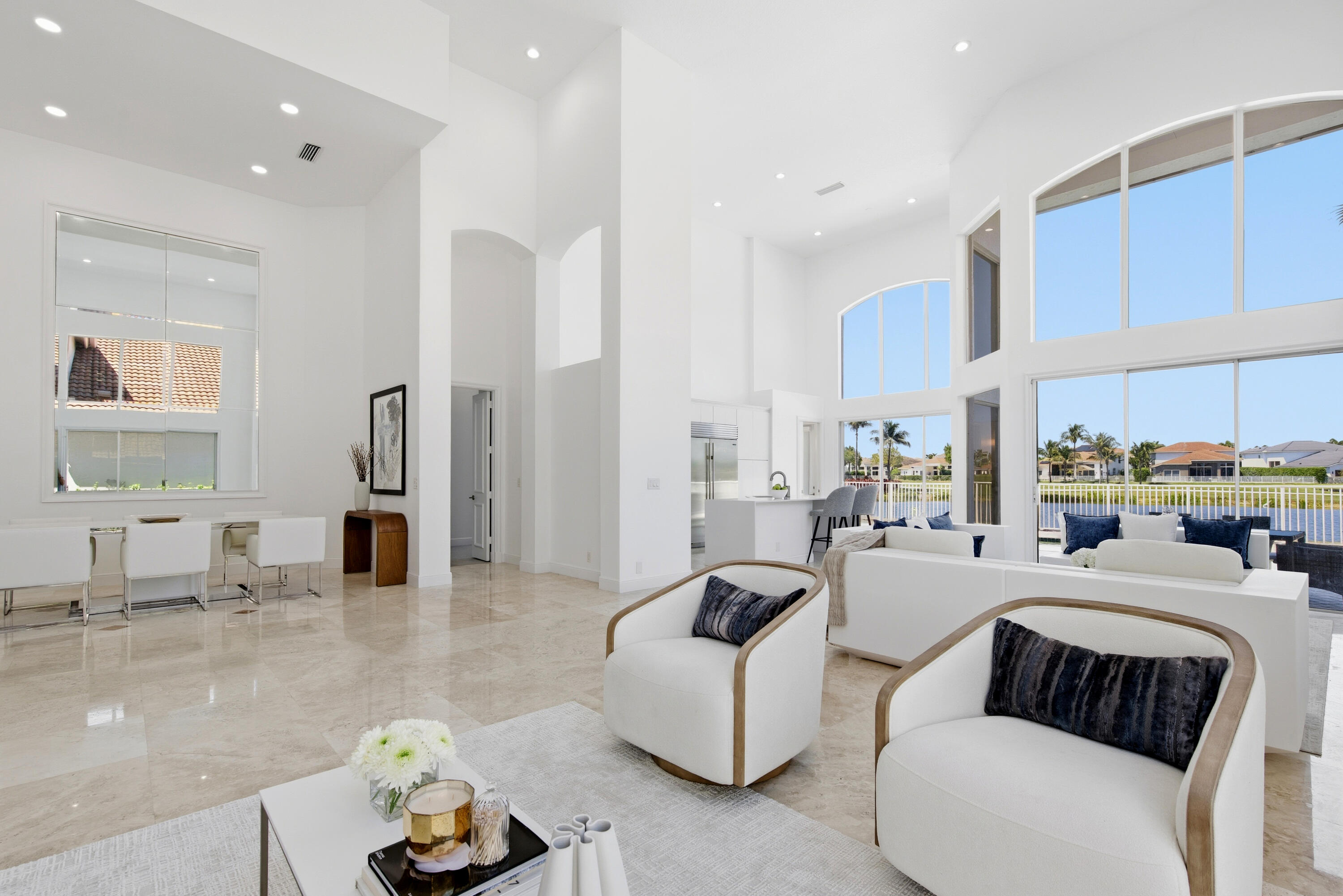 REGENTS SQUARE OF WOODFIELD CC - Residential