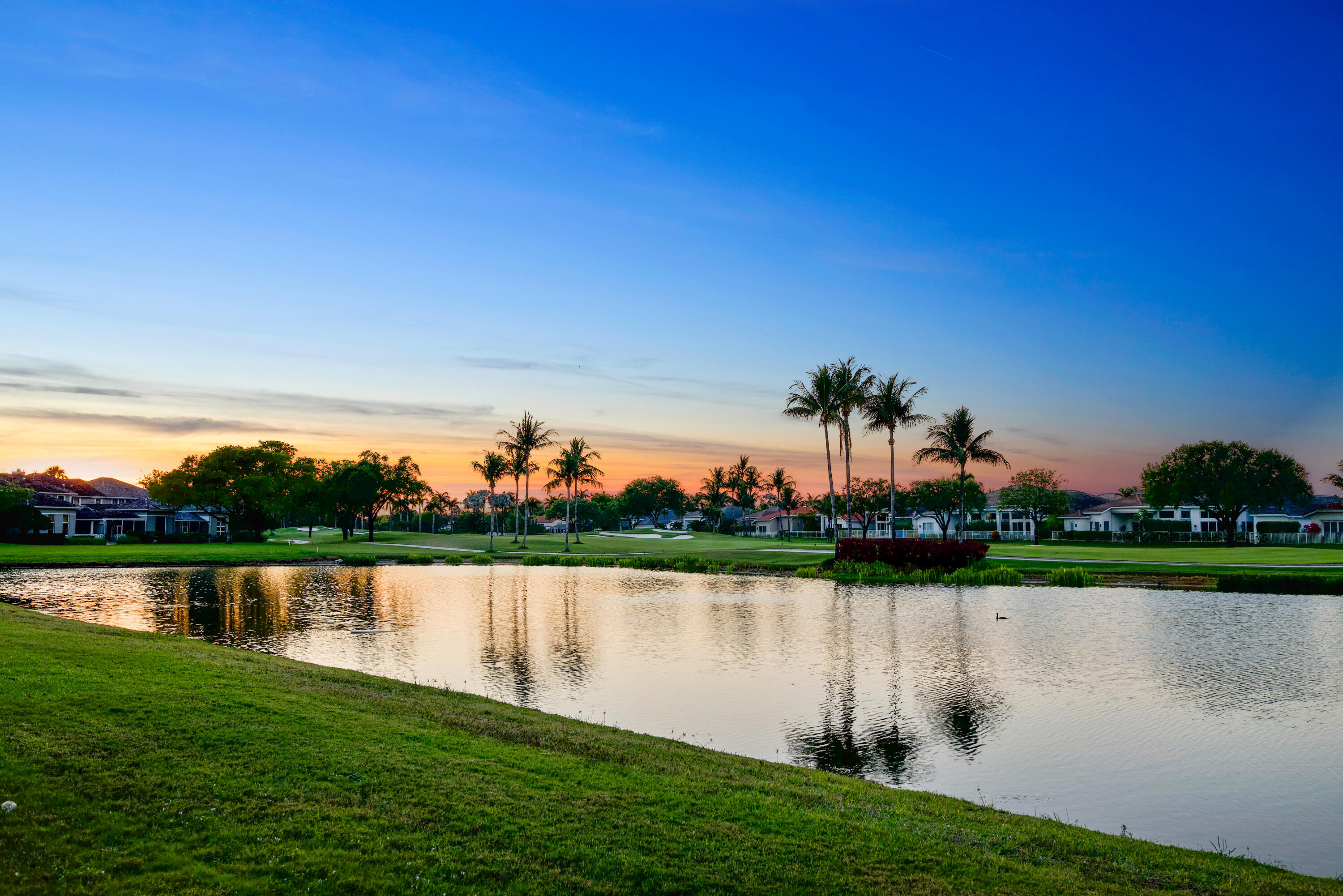 REGENTS SQUARE OF WOODFIELD CC - Residential