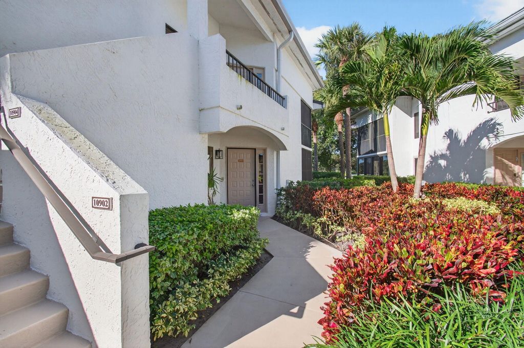 Photo of 15321 Strathearn Drive #10902, Delray Beach, FL 33446 (MLS # R11140240)