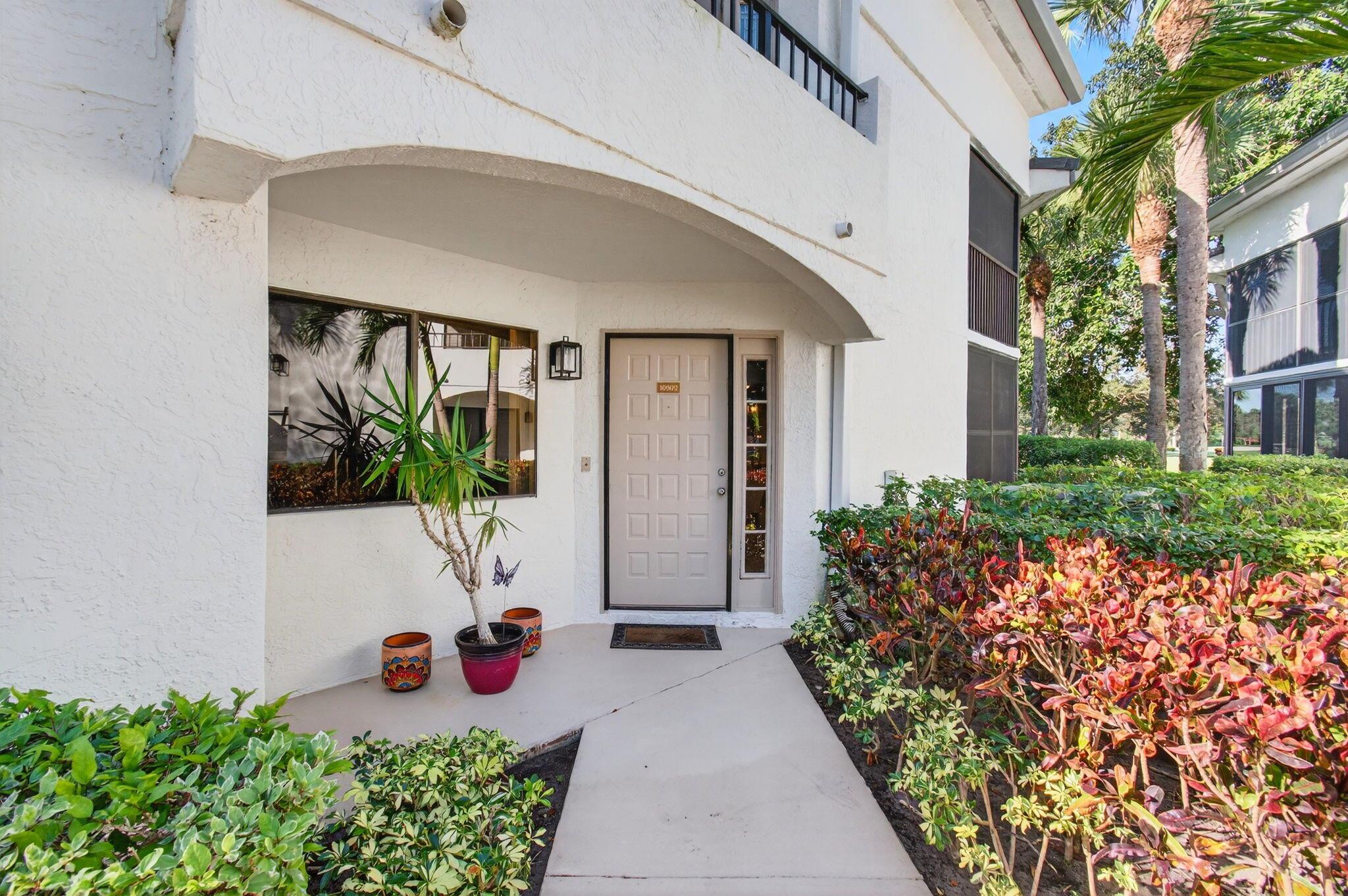 GLENEAGLES V COND - Residential