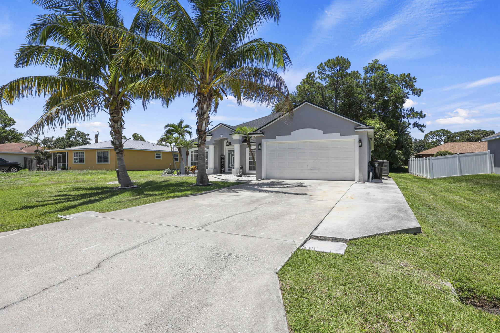 421 NW Cornell Avenue, Port St Lucie, FL, 34983/$420,000 2 421 NW Cornell Avenue