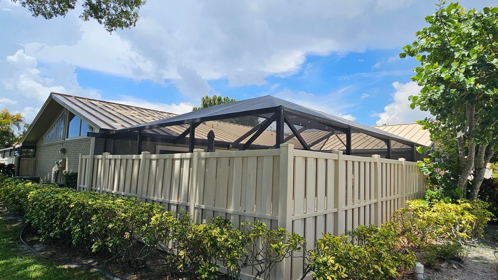 Photo of 5876 Golden Eagle Circle, Palm Beach Gardens, FL 33418 (MLS # B26045926)