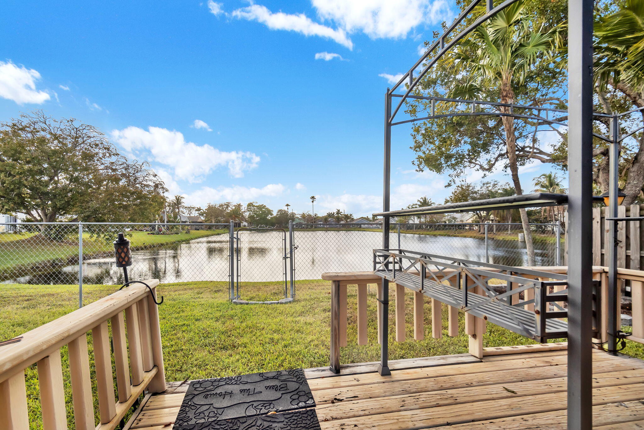 FAMILY HOMES - Residential