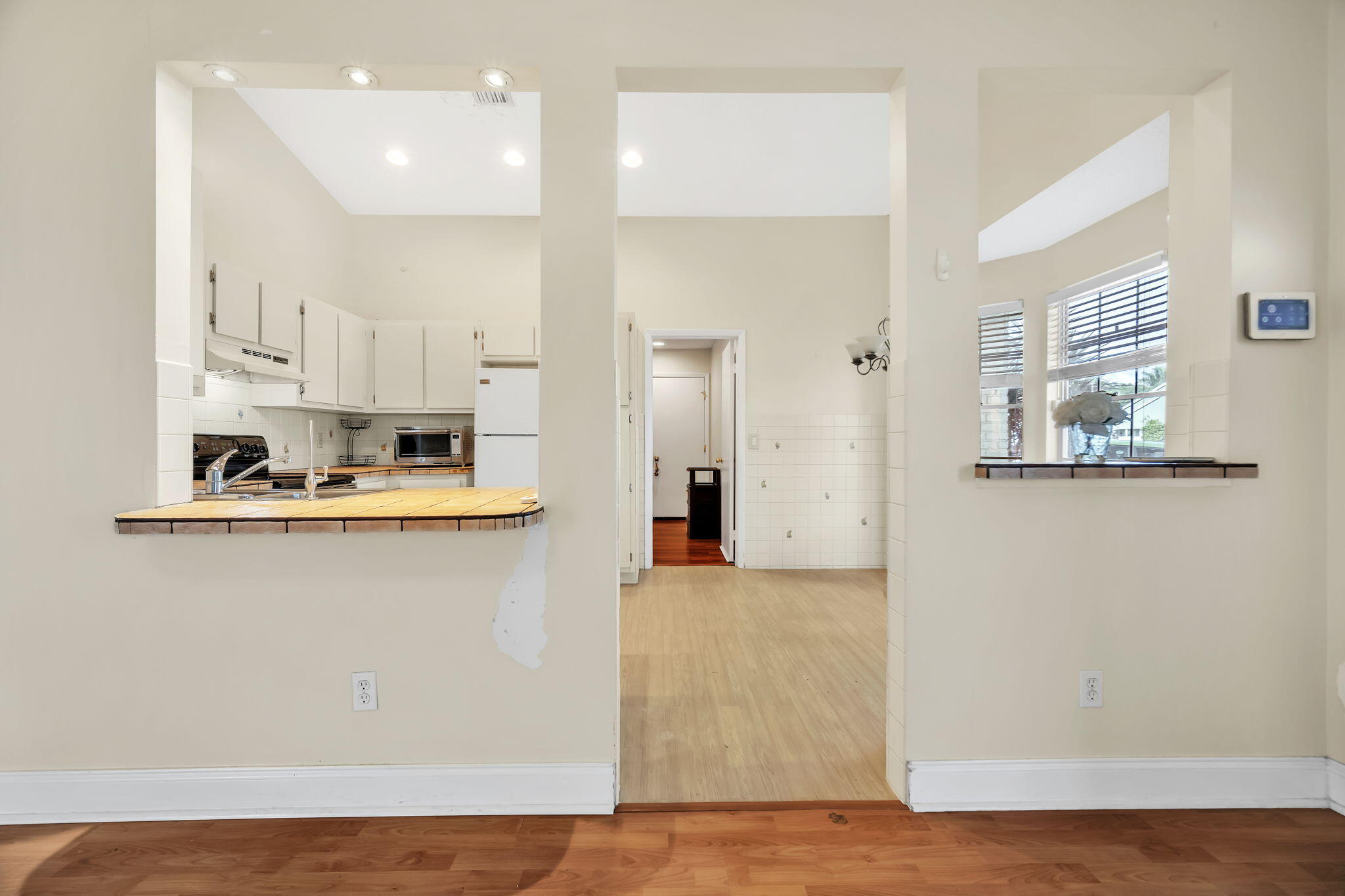 FAMILY HOMES - Residential