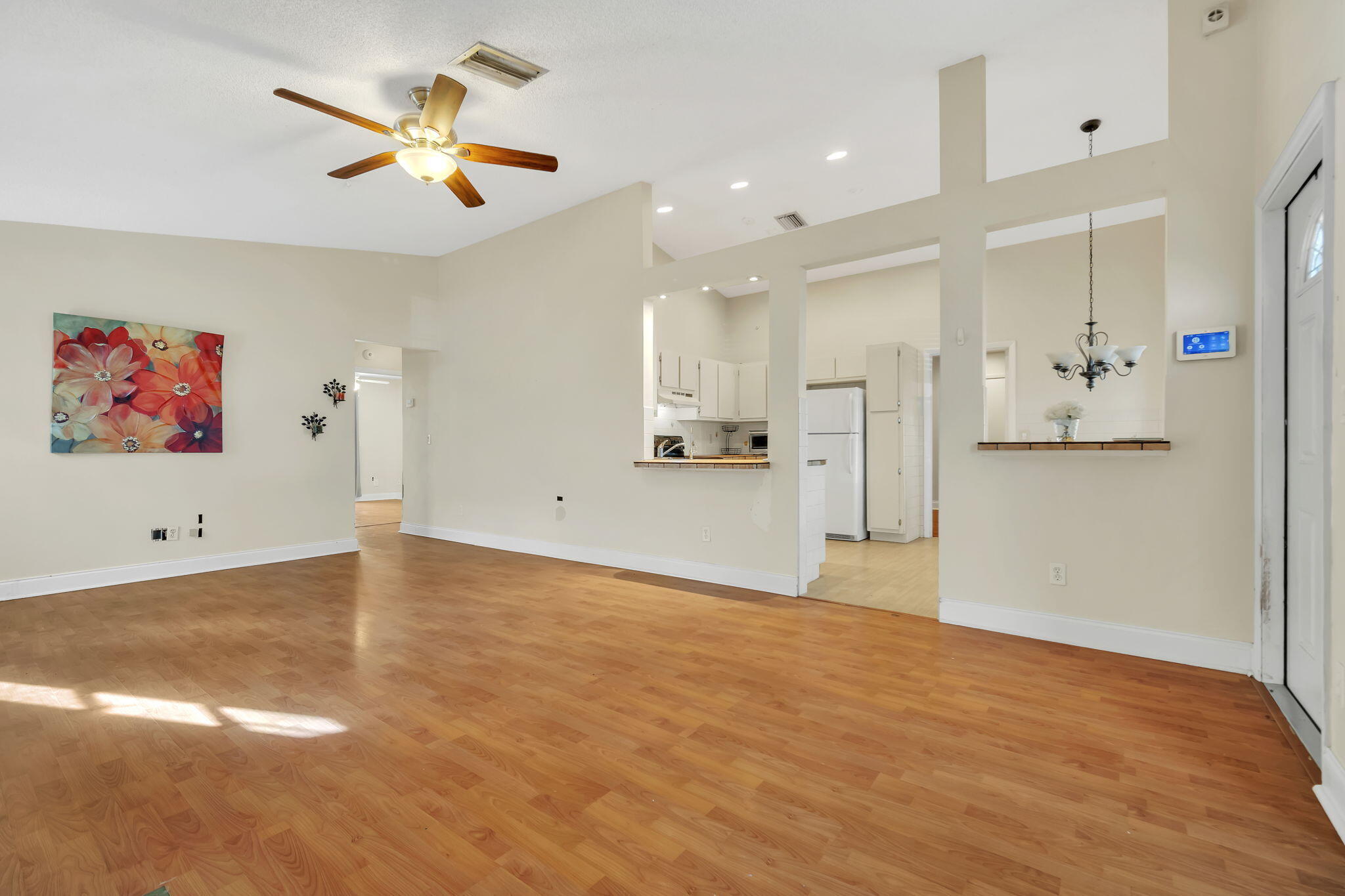 FAMILY HOMES - Residential