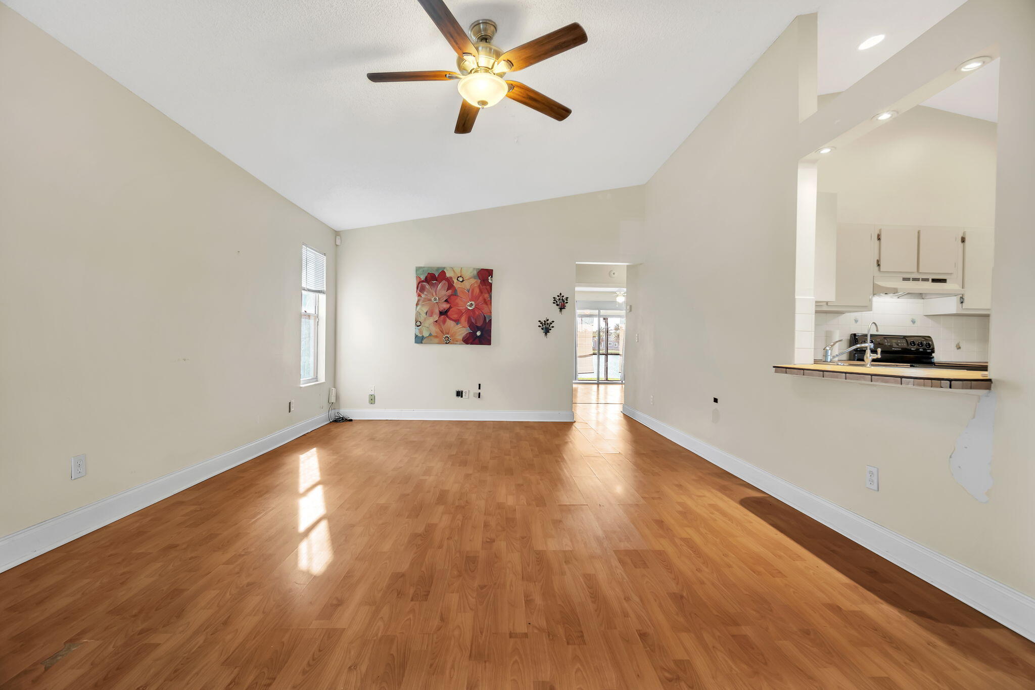 FAMILY HOMES - Residential