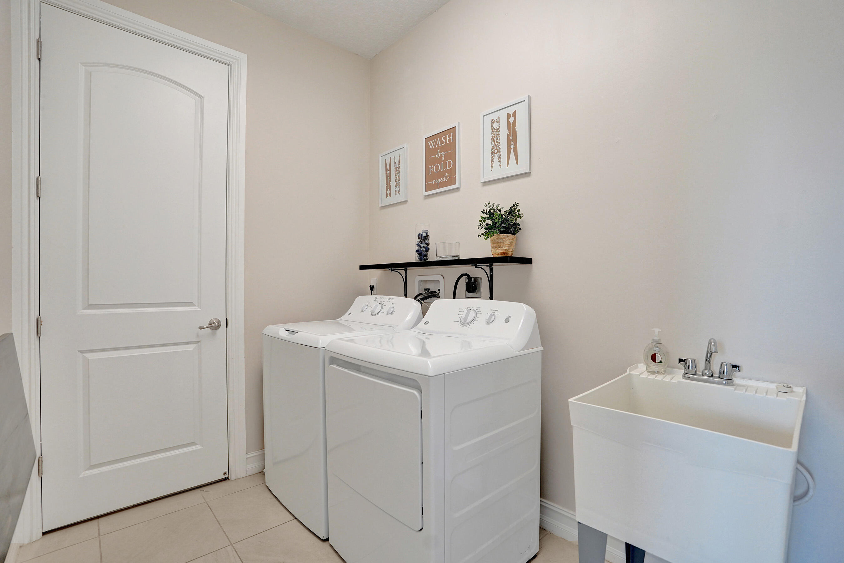 PARK CENTRAL AT CYPRESS KEY - Residential