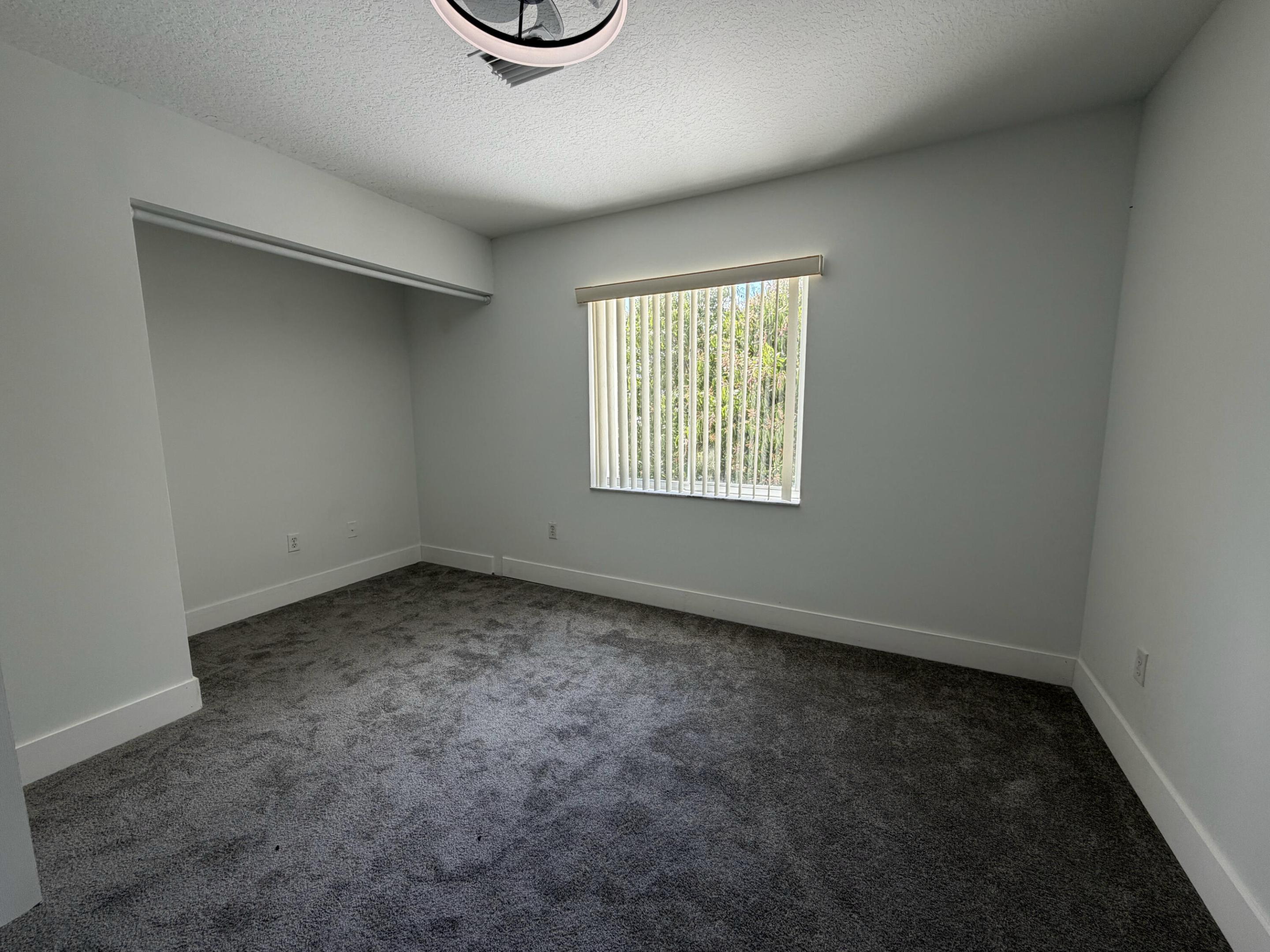 SEMINOLE ESTATES & TOWNHOMES - Residential Lease