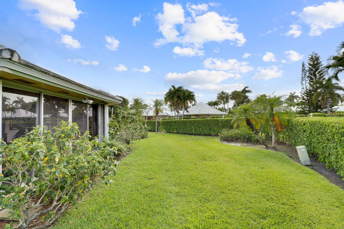 YORKTOWNE VILLAS - Residential