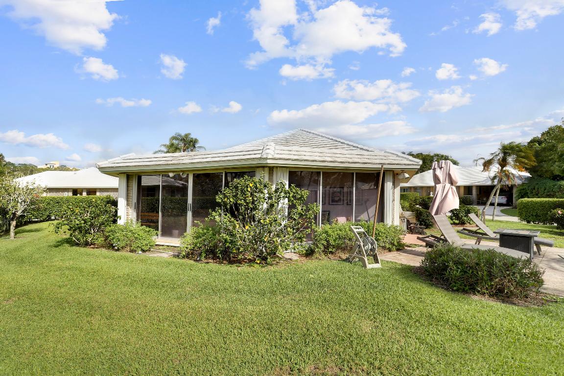 YORKTOWNE VILLAS - Residential