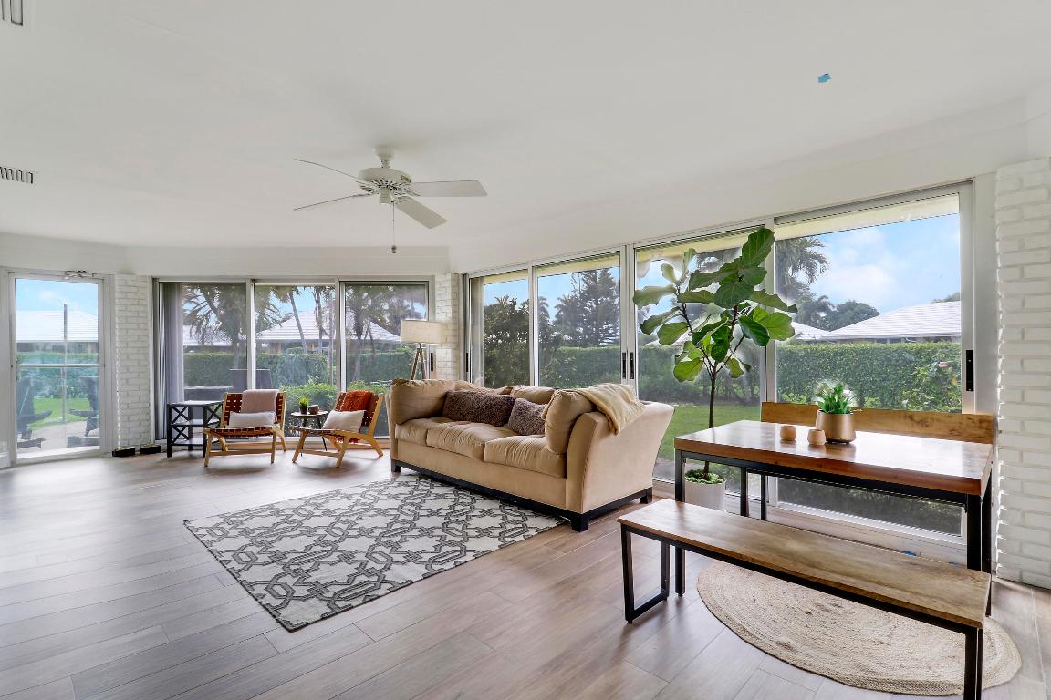 YORKTOWNE VILLAS - Residential