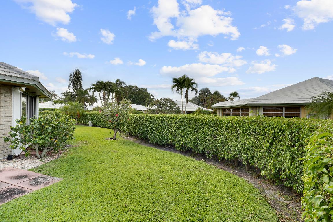 YORKTOWNE VILLAS - Residential