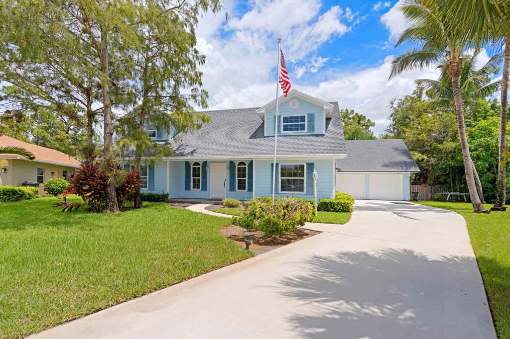 Photo of 14256 SE Crocus Court, Wellington, FL 33414 (MLS # R11015487)
