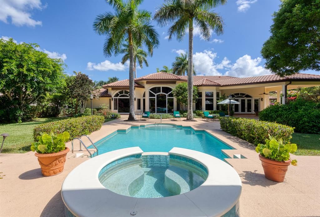 Photo of 8236 Twin Lake Drive, Boca Raton, FL 33496 (MLS # R10722524)