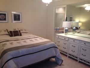 RIVERBEND CONDO - Residential Lease