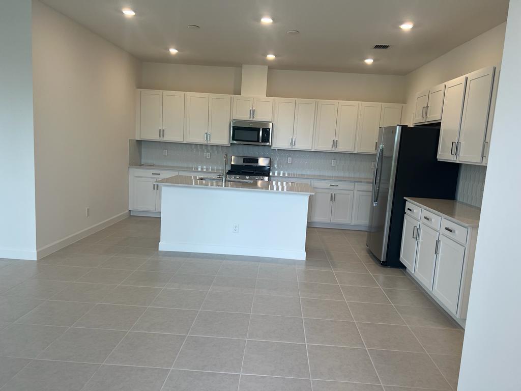 ARDEN PUD POD I SOUTH - Residential Lease