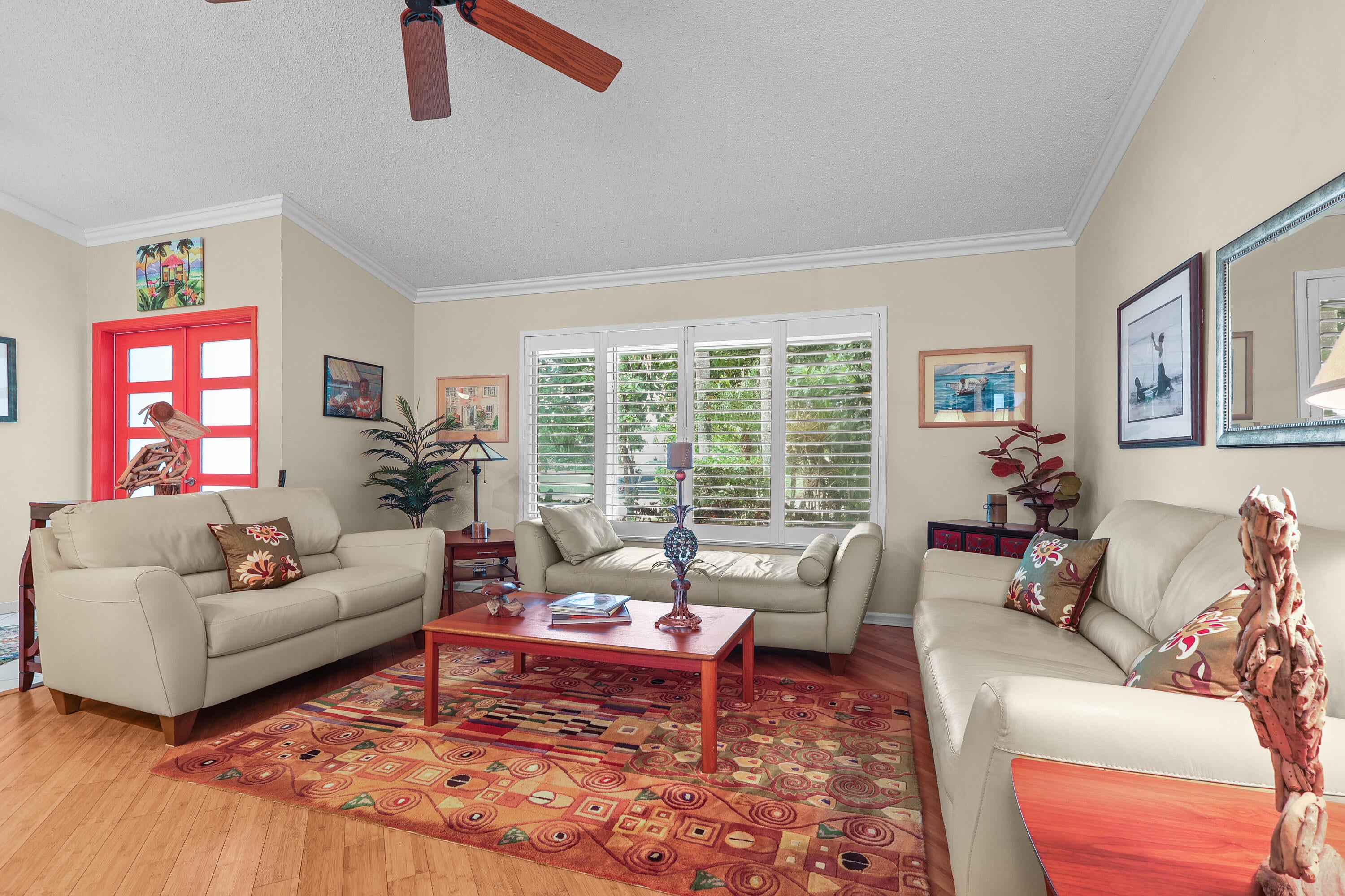 396 REDWOOD Lane