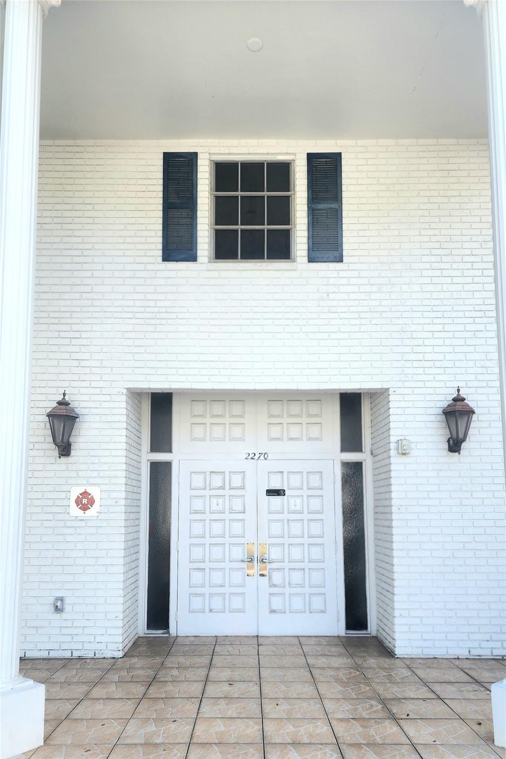 2270 NE 68th St 1903
