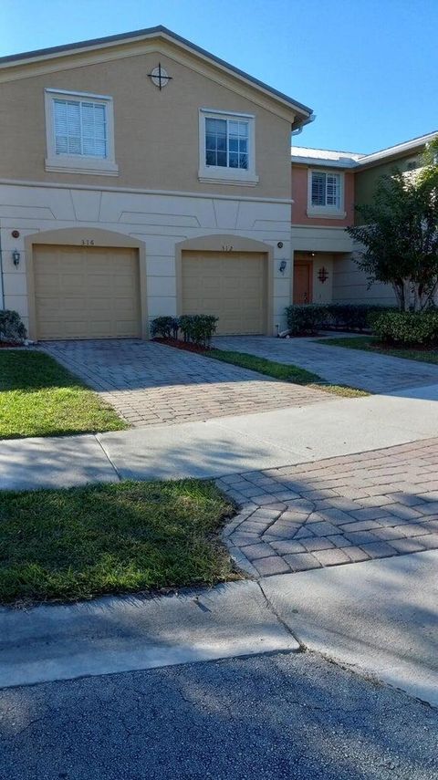312 SE Bloxham Way Stuart FL 34997