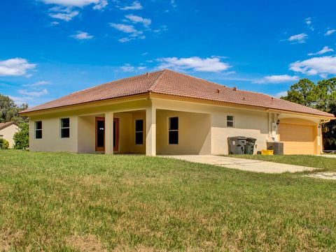 A home in Loxahatchee