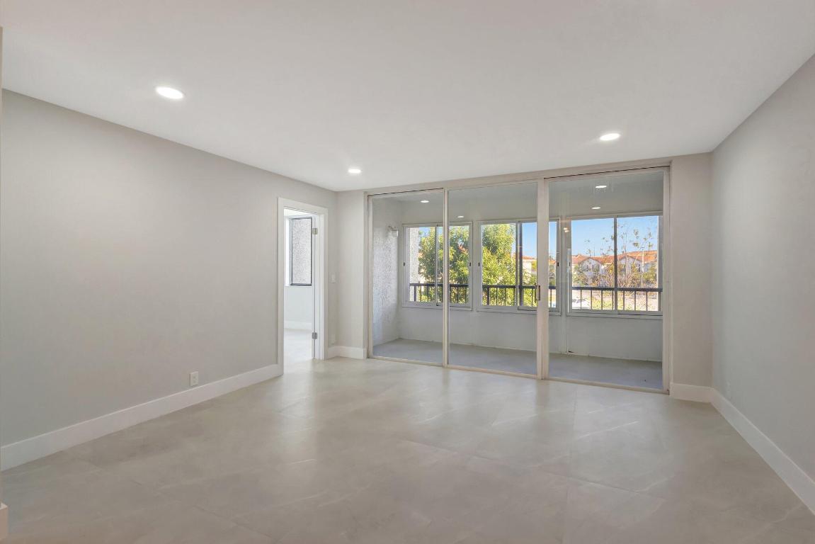 FOUNTAINS OF PALM BEACH CONDO 7/ Tivoli/ The Fount - Residential Lease