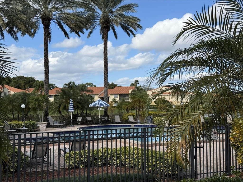 ROYAL POINCIANA CONDO - Residential Lease