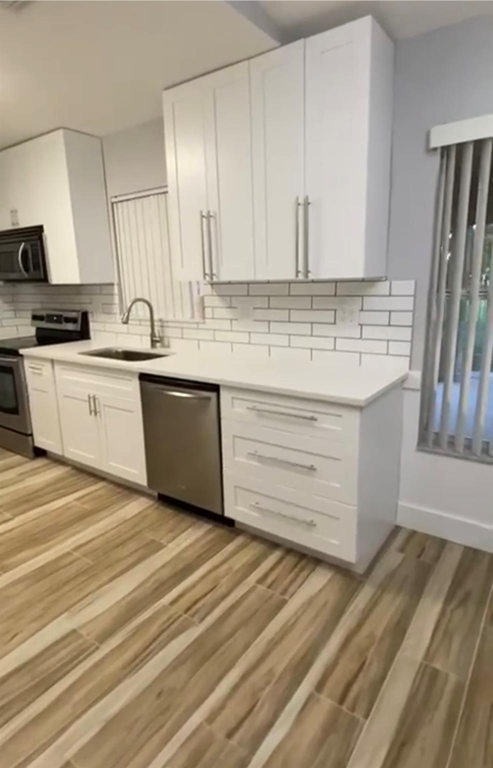 NOVELTY SUBDIVISION 152-1 - Residential Lease