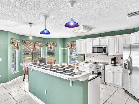 Single Family Residence in Pembroke Pines FL 20567 1st Street St 10.jpg