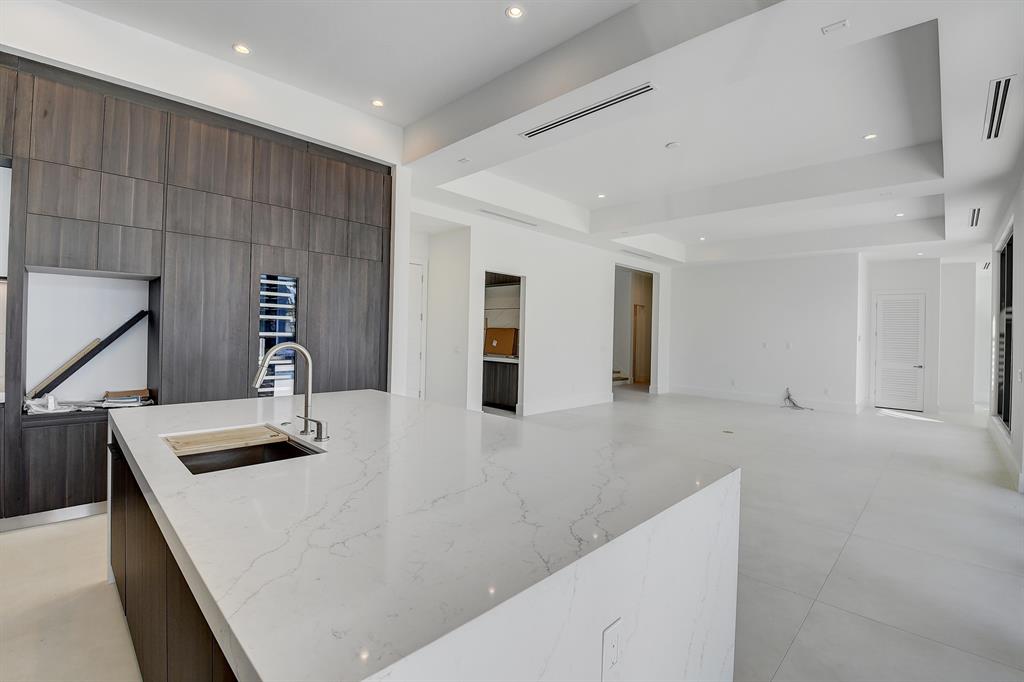 Harbour East - Residential