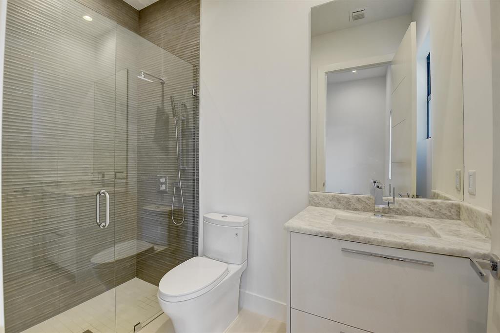 Harbour East - Residential