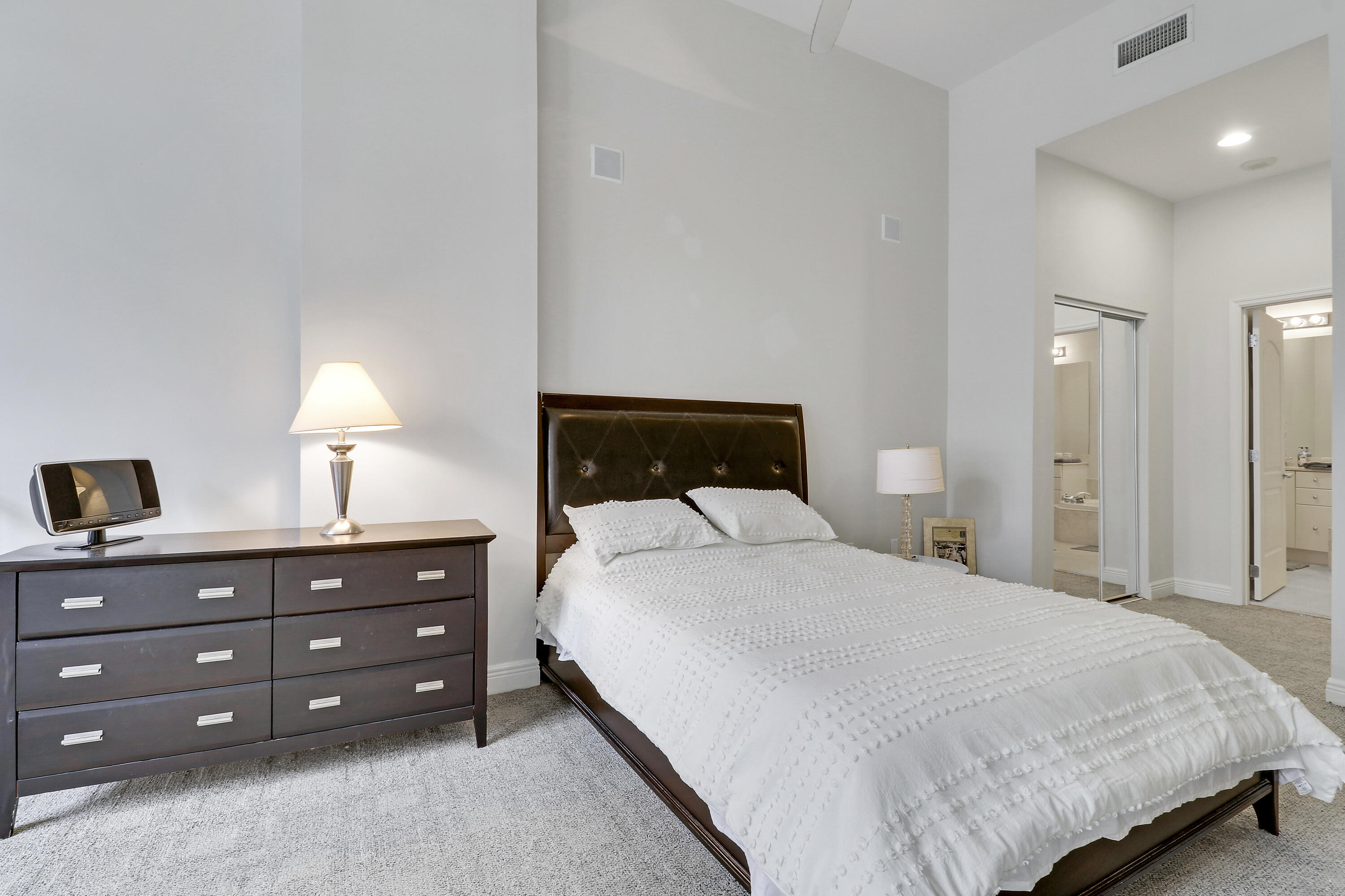 ONE CITY PLAZA CONDO - Residential Lease