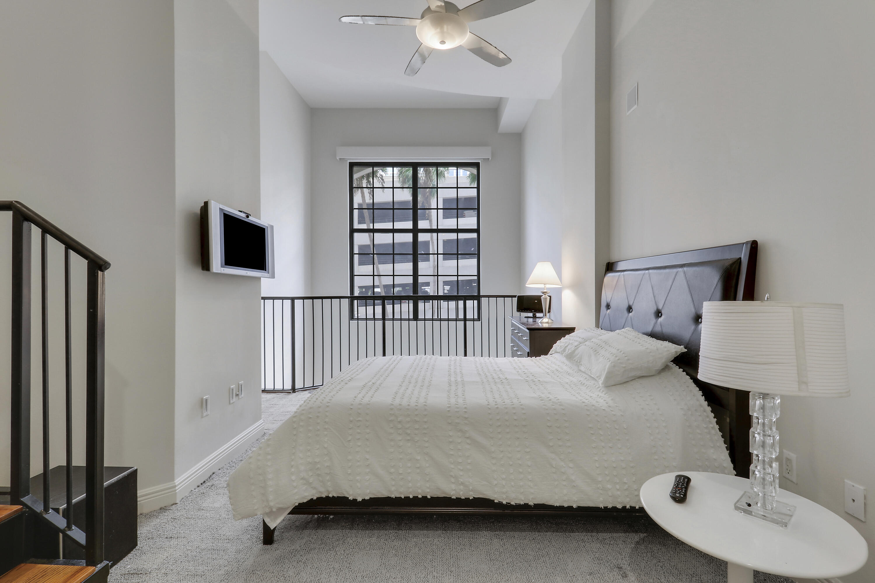 ONE CITY PLAZA CONDO - Residential Lease