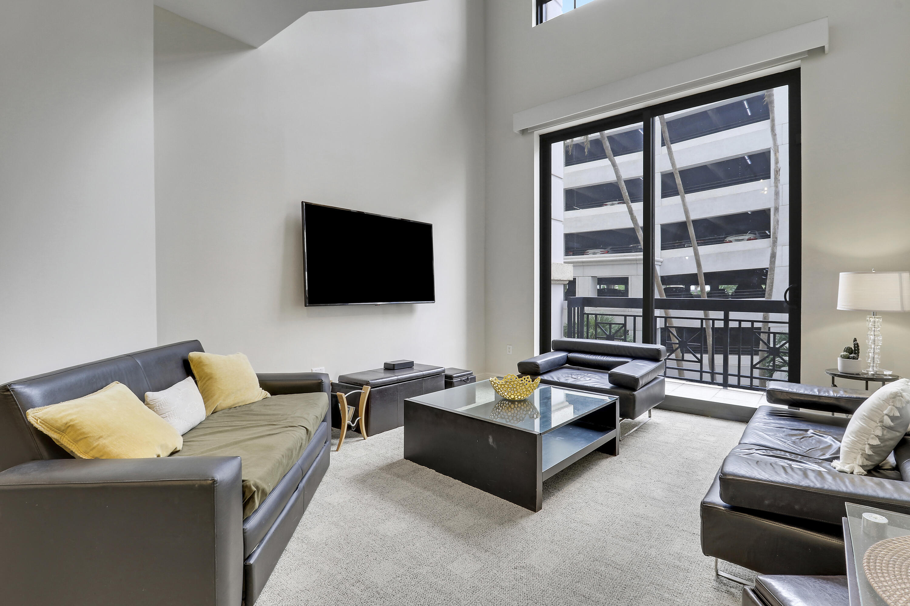 ONE CITY PLAZA CONDO - Residential Lease