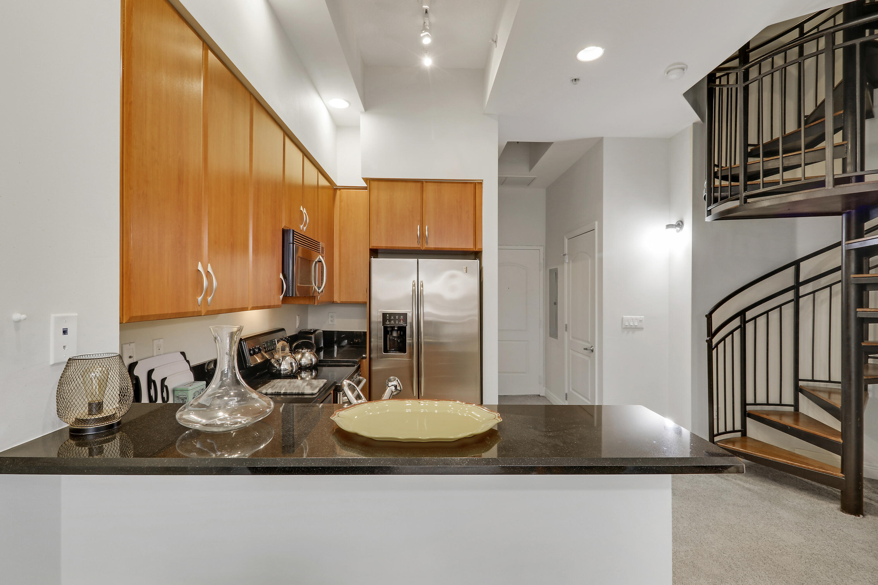 ONE CITY PLAZA CONDO - Residential Lease