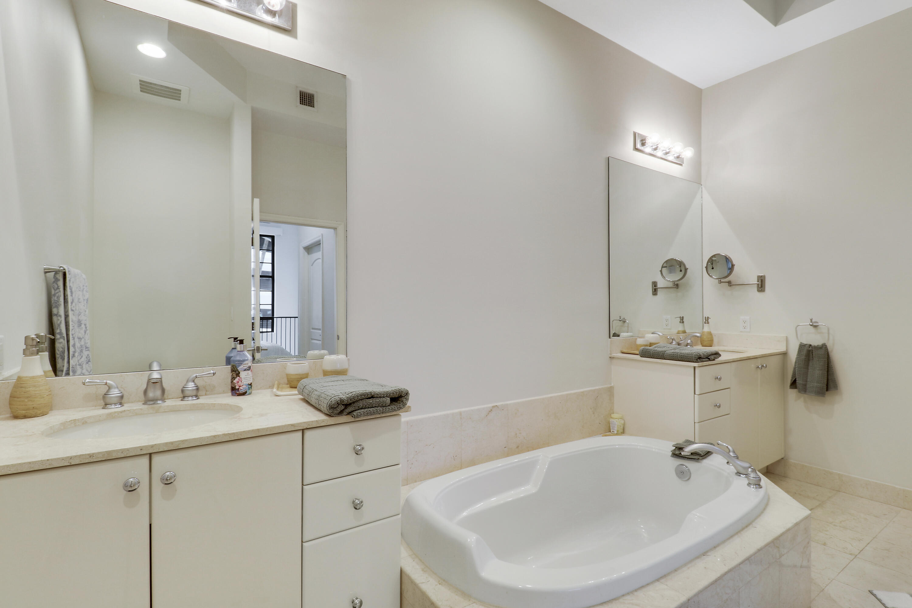 ONE CITY PLAZA CONDO - Residential Lease